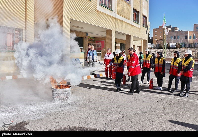 مانور سراسری زلزله در مدارس تبریز برگزار شد 