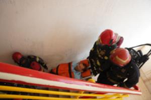 مانور عملیاتی اطفاء حریق و امداد و نجات در بیمارستان عالی‌نسب برگزار شد 