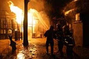 آتش سوزی در شرکت نیک گاز